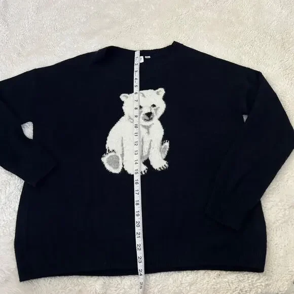 GAP Womens Navy Crew Neck Polar Bear Crew Sweater Sz M Preppy Teacher Casual - Picture 3 of 5